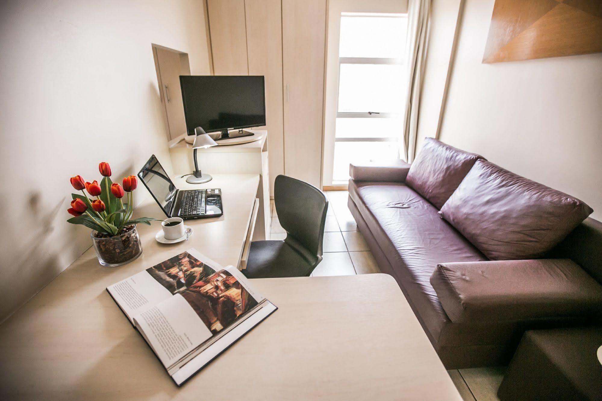 Verona Hplus Long Stay Torto Esterno foto